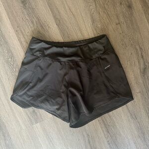 Jockey 2-in-1 run shorts - Women’s Size Small